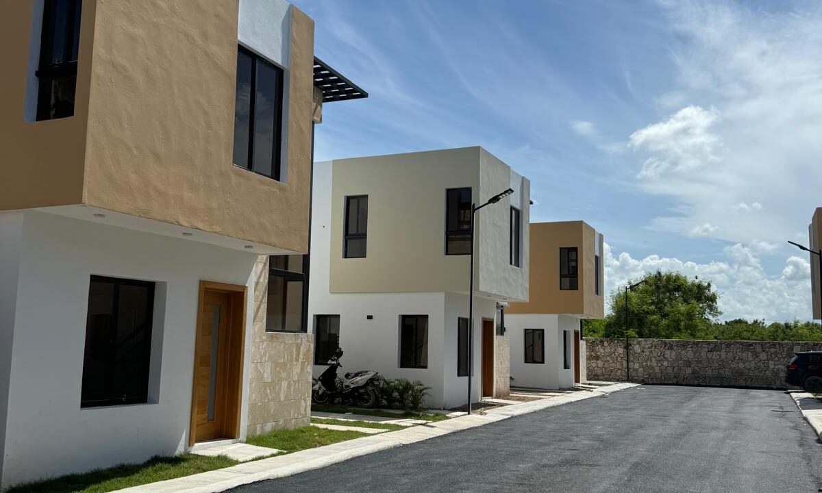 WhatsApp Image 2024-05-30 at 4.44.49 PM (1)